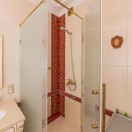 16th Floor Arcadia Апартаменти