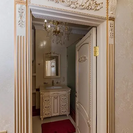 16th Floor Arcadia Апартаменти